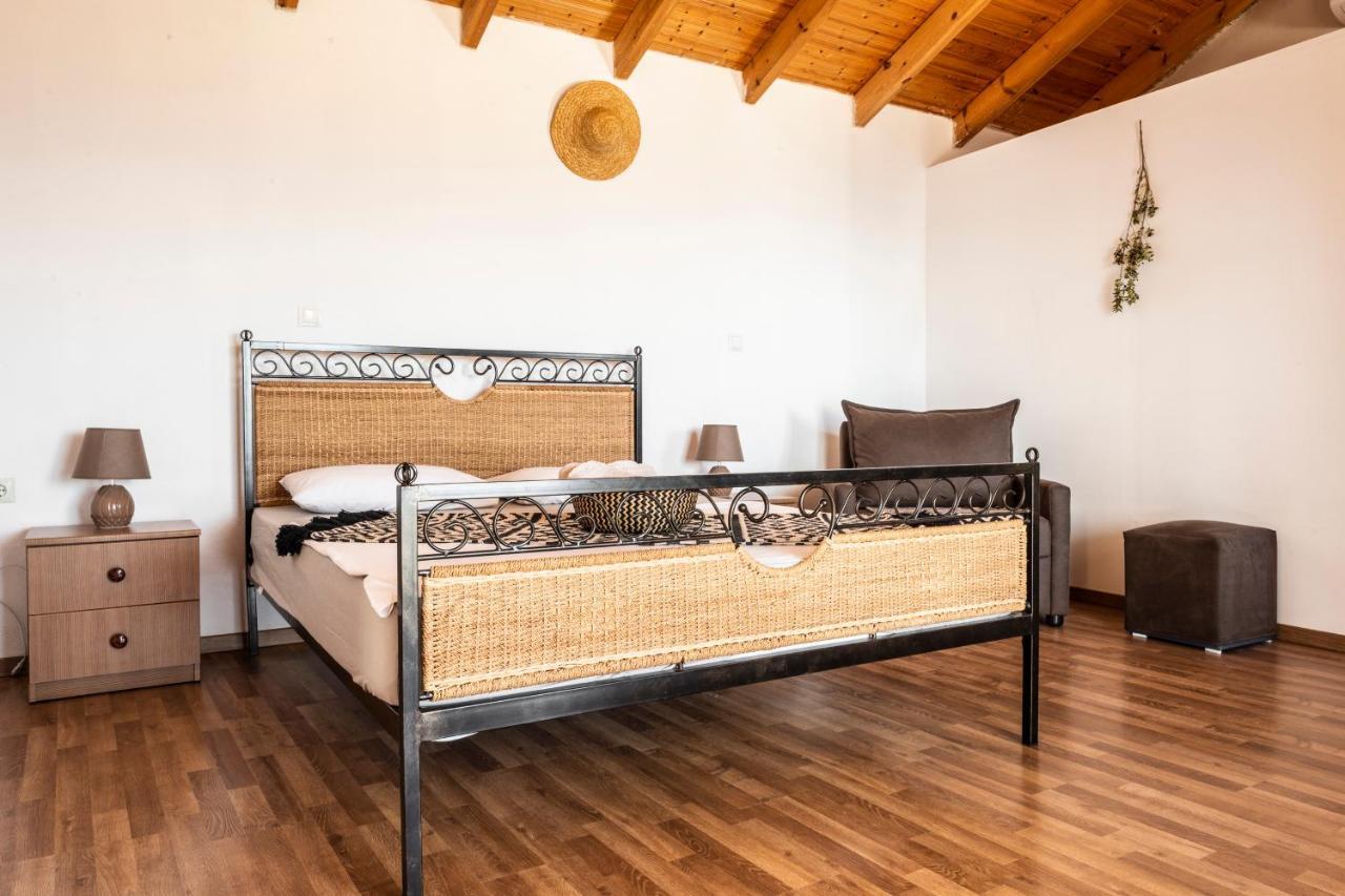 Amphora Guesthouse Himare Eksteriør bilde